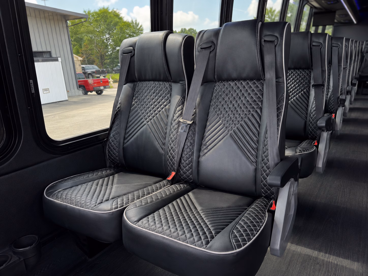 let a charter bus handle the pdx to vancouver washington run